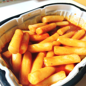 Tokbokki sự sôi
